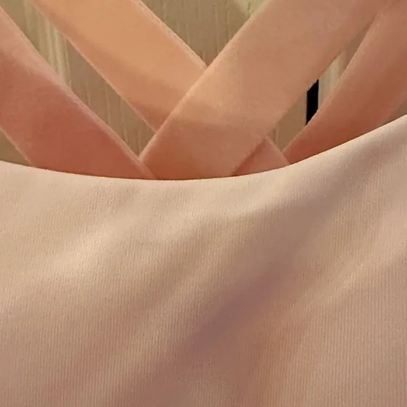 Lululemon Energy Bra, Strawberry Milkshake - Picture 5 of 5